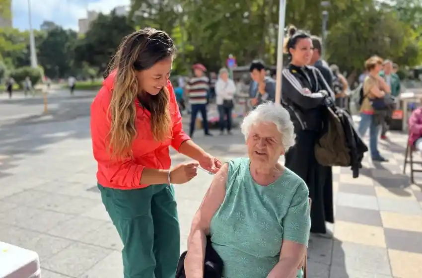 Este lunes comienza la vacunación antigripal para personas mayores de 65 años