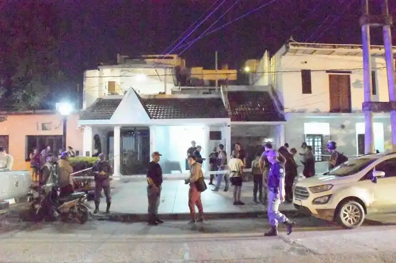 La Policía detuvo a un sujeto por el robo a mano  
armada en una casa clandestina de cambio