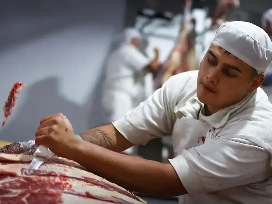 El consumo de carne vacuna en Argentina está en 49,1 kilos per cápita al año. Foto: Reuters / Agustin Marcarian.