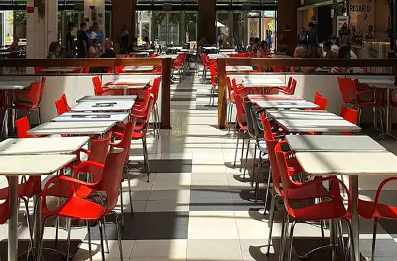 Gastronómicos de shoppings exigen reabrir y denuncian discriminación