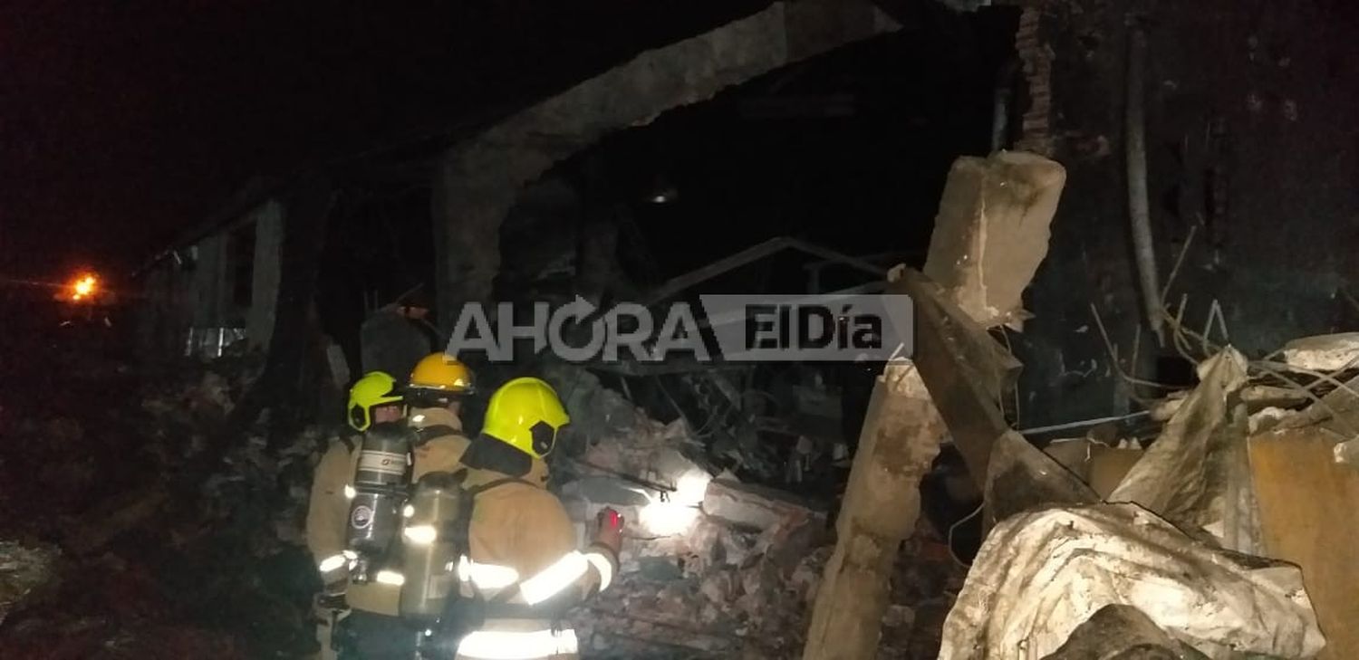 Fuerte explosión en Parque Industrial: daños materiales y obreros hospitalizados