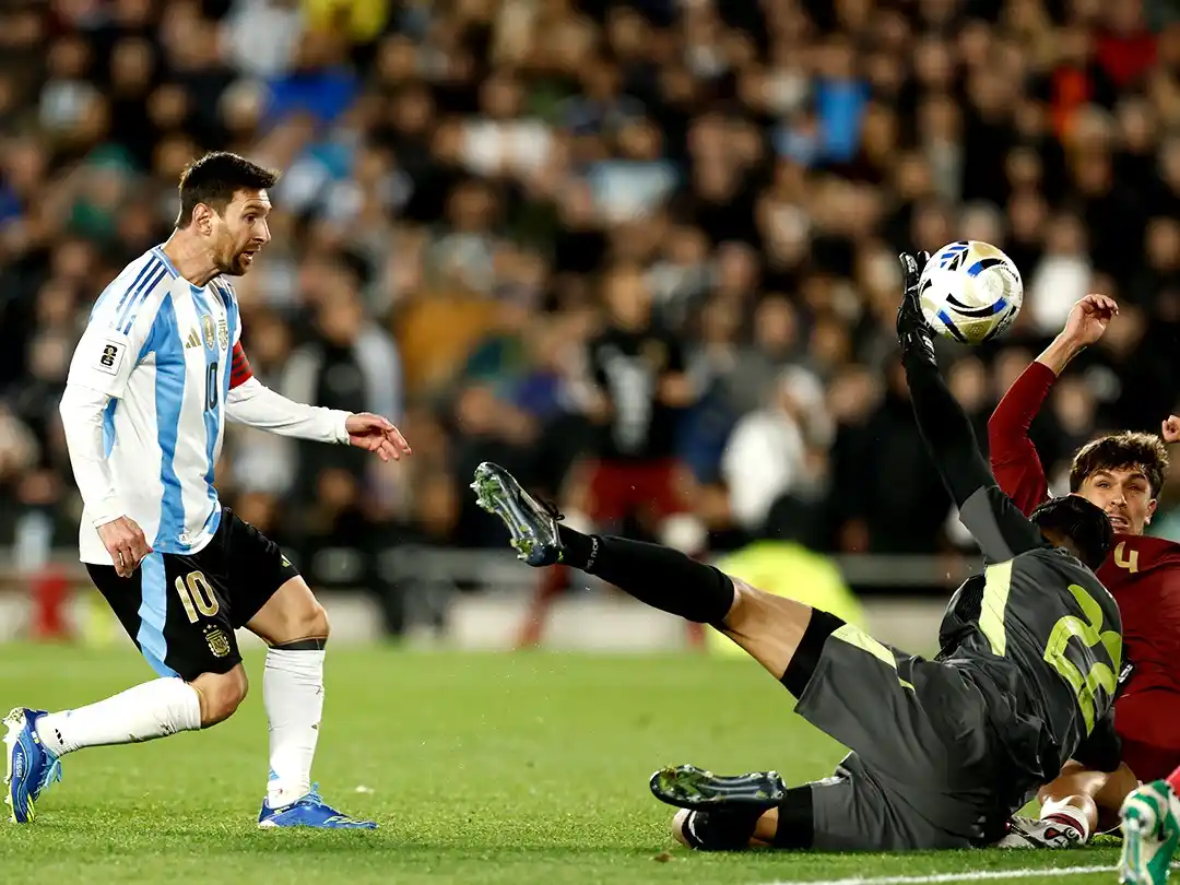 El astro argentino seria titular ante Venezuela.