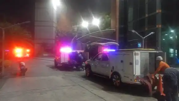 FUEGO EN EL SAMBIL DE CHACAO: controlado incendio registrado en la madrugada (Videos)