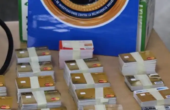 Desmantelan grupo que robó más de mil chips de tarjetas de crédito internacionales