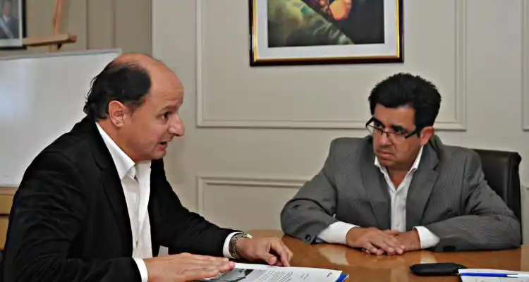 Guacone se reunió con Arlía