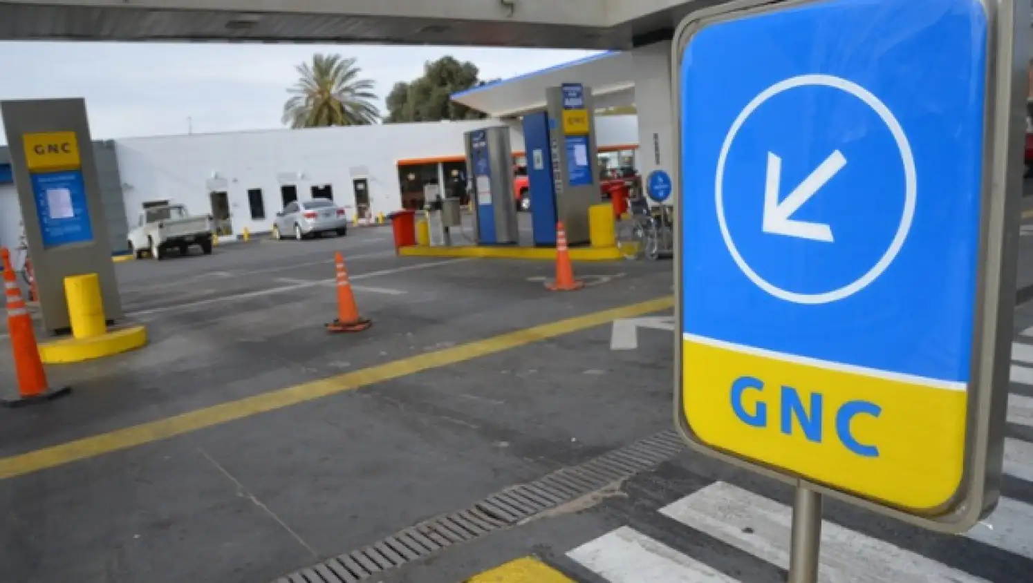 Mayor cantidad de propietarios de vehículos los convierten a gas