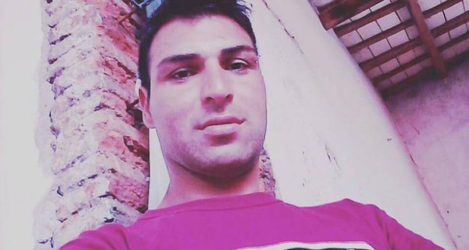 “El auto apareció de golpe y mi amigo fue arrastrado”