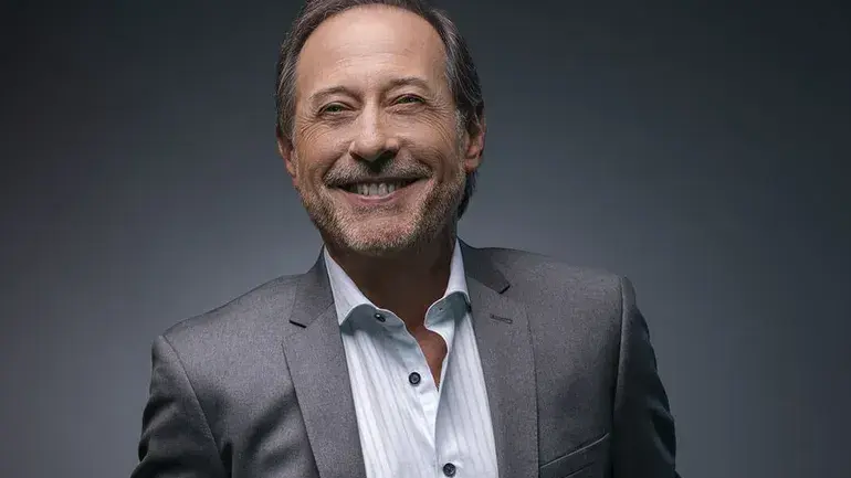 Guillermo Francella recibirá el Premio Platino de Honor 2026 por su sobresaliente trayectoria
