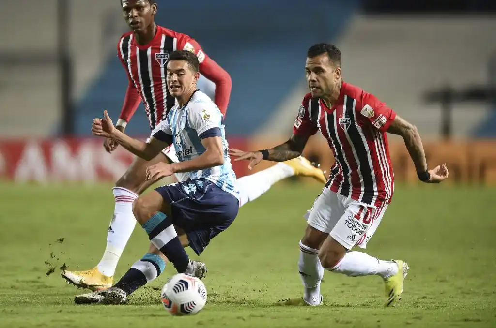 Racing lo buscó pero no logró quebrar a San Pablo