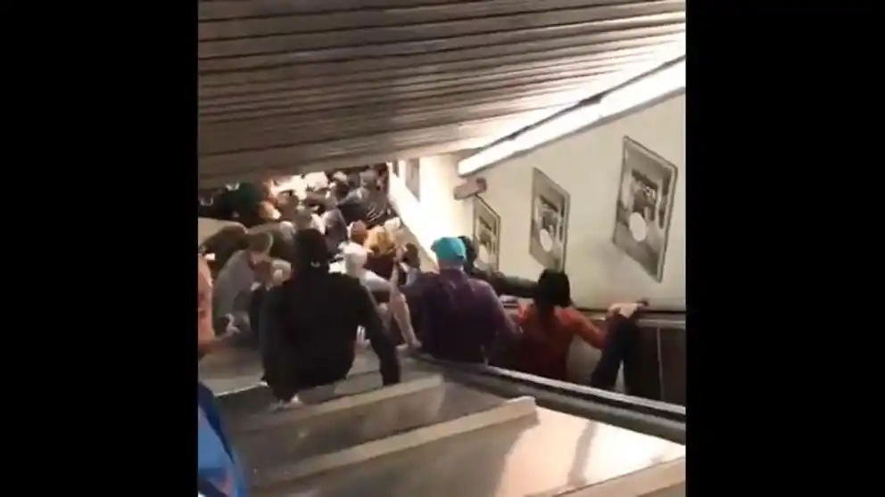 Una escalera mecánica del metro de Roma se hunde y provoca decenas de heridos