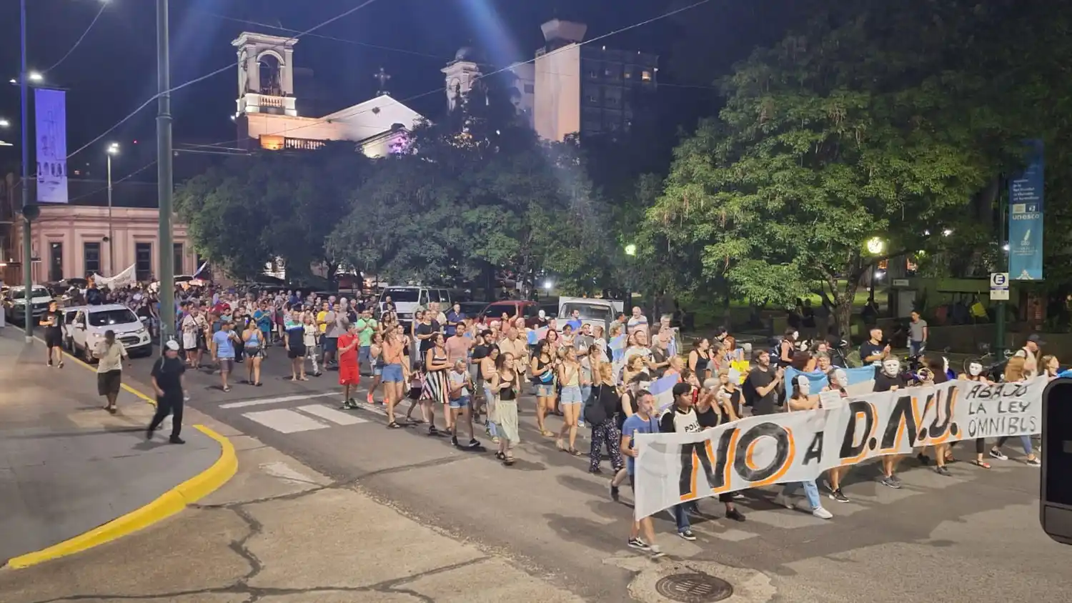 El pueblo uruguayense volvió a decirle no al DNU y la Ley Ómnibus