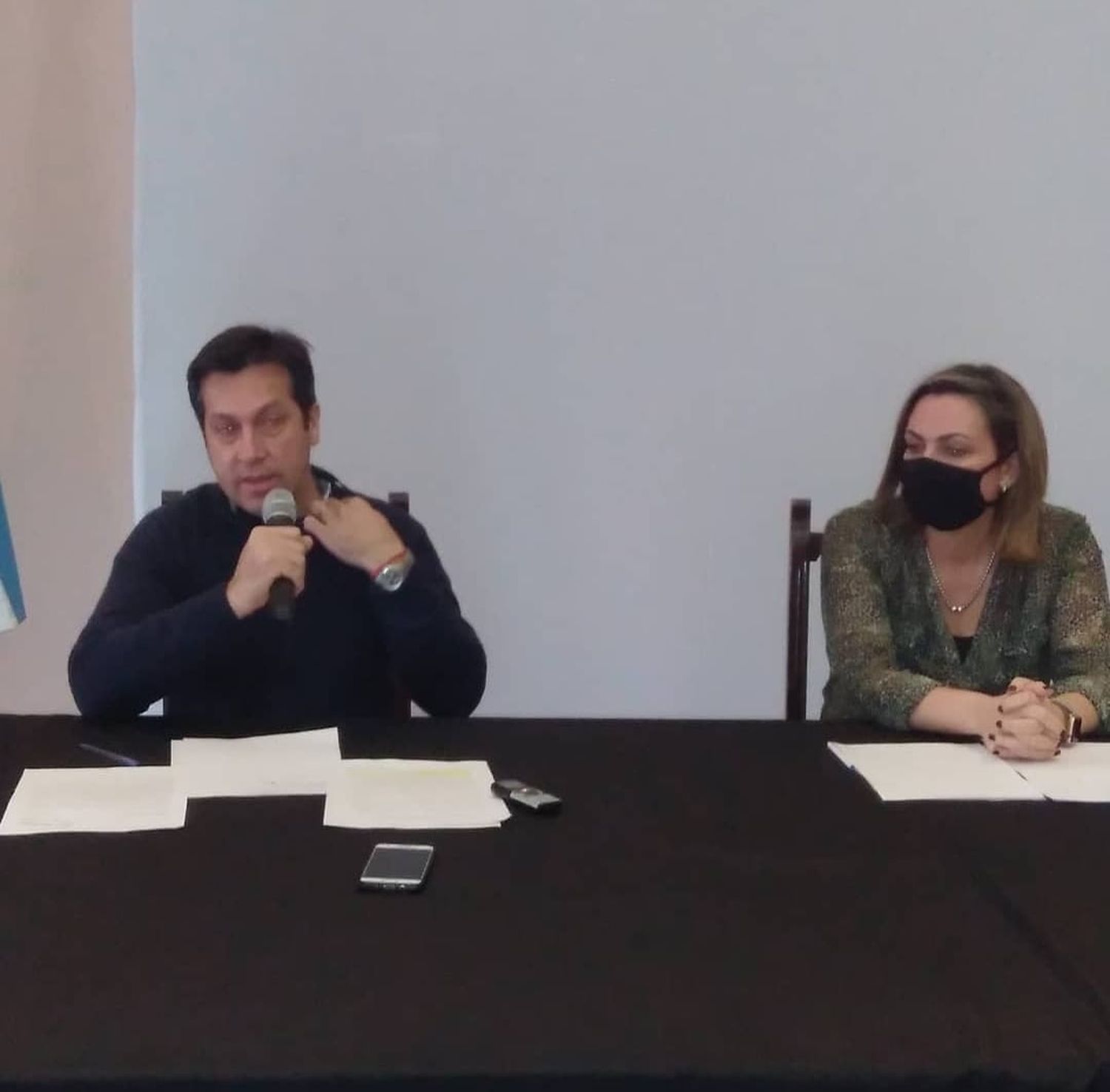 Rojas dijo que «sería muy mezquino atender a los vecinos por su domicilio en el DNI»