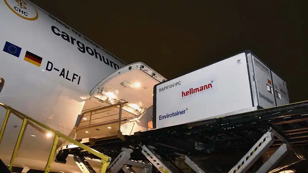 Llegaron 1,7 millones de vacunas Sinopharm a Ezeiza