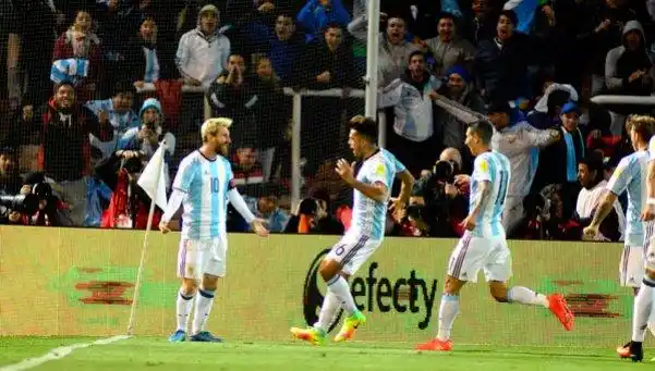 ¡No te vayas nunca! Con gol de Messi, la Selección venció a Uruguay