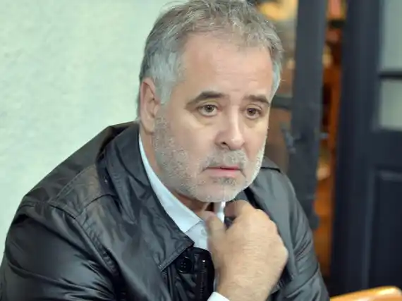 "Topo" Rodríguez: "Milei infló el presupuesto para remedios y Andis con cinco DNU"