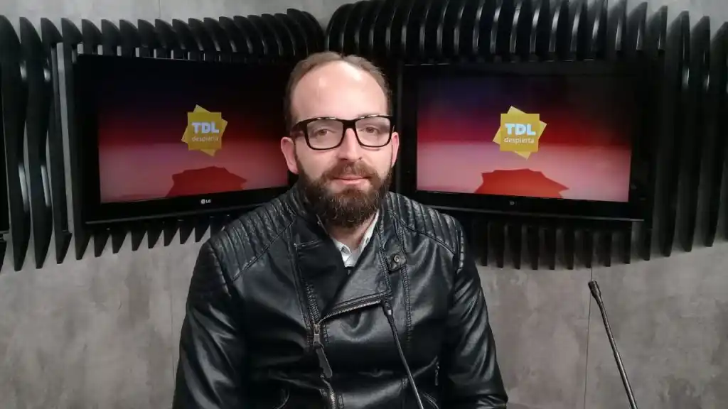 Nicolas Carrillo en el desayuno de Tandil Despierta