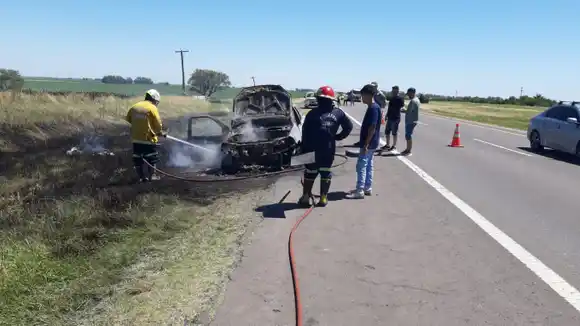Incendio de un automóvil