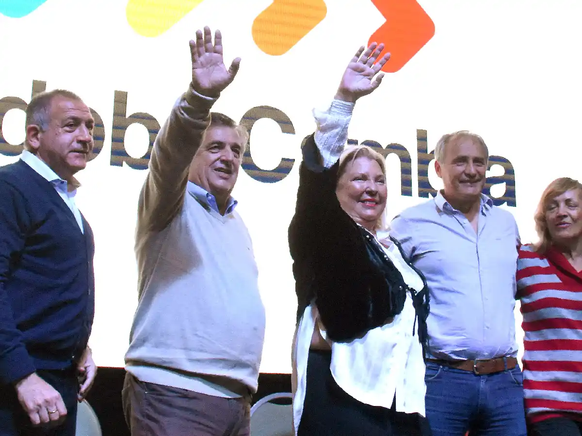 Carrió: "Ha sido la capital del interior de la nación, nadie le va a poner muros a Córdoba"