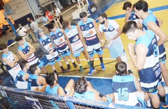Ferro recibe al puntero Central Entrerriano en el �SObregón⬝
