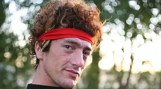 Detienen a "Pity" Álvarez por portar un arma de fuego