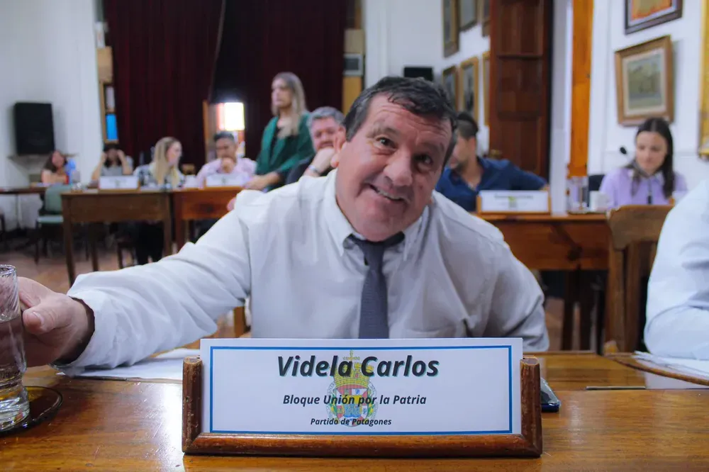 Carlos Videla se fue de UxP y armó su propio monobloque en el HCD.