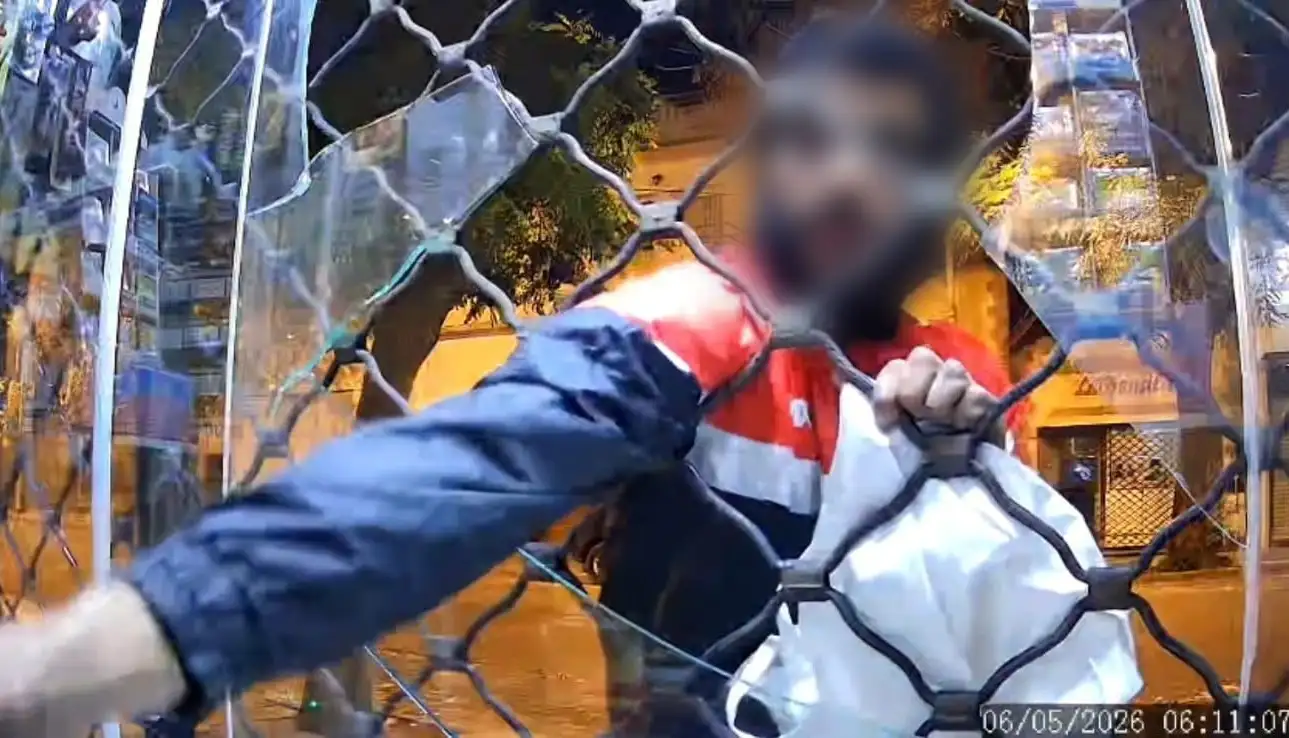 A partir de la comparación de las imágenes, se estableció que el aprehendido coincidía con las características del autor del robo en la ferretería.