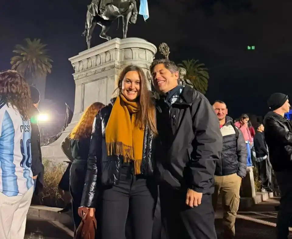 Junto a su esposa, Kicillof celebró el pase a la final de la Scaloneta.