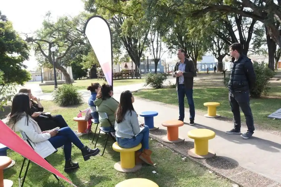 En Rafaela en Acción se capacita a los comerciantes barriales