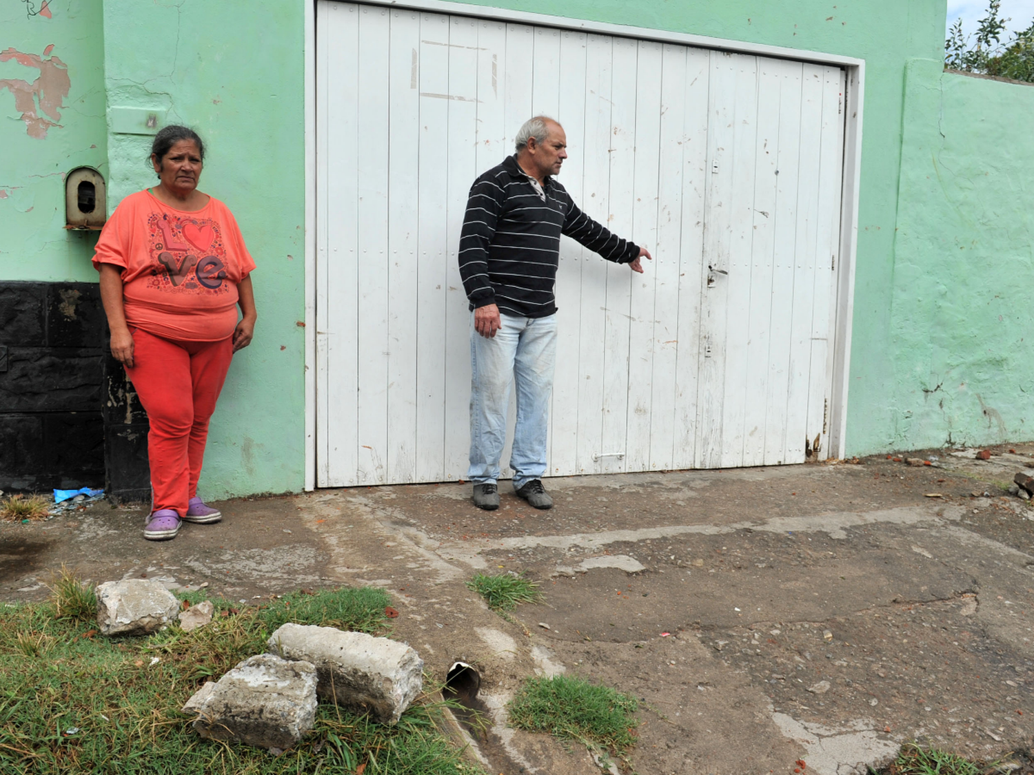Una familia del barrio La Florida denuncia ataques durante más de un mes