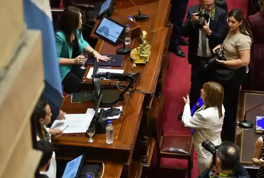 Bullrich cruzó a Villarruel en su primera intervención en el recinto del Senado