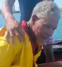 ¡SOBREVIVIÓ HORAS EN EL MAR! Tragedia de un anciano en altamar