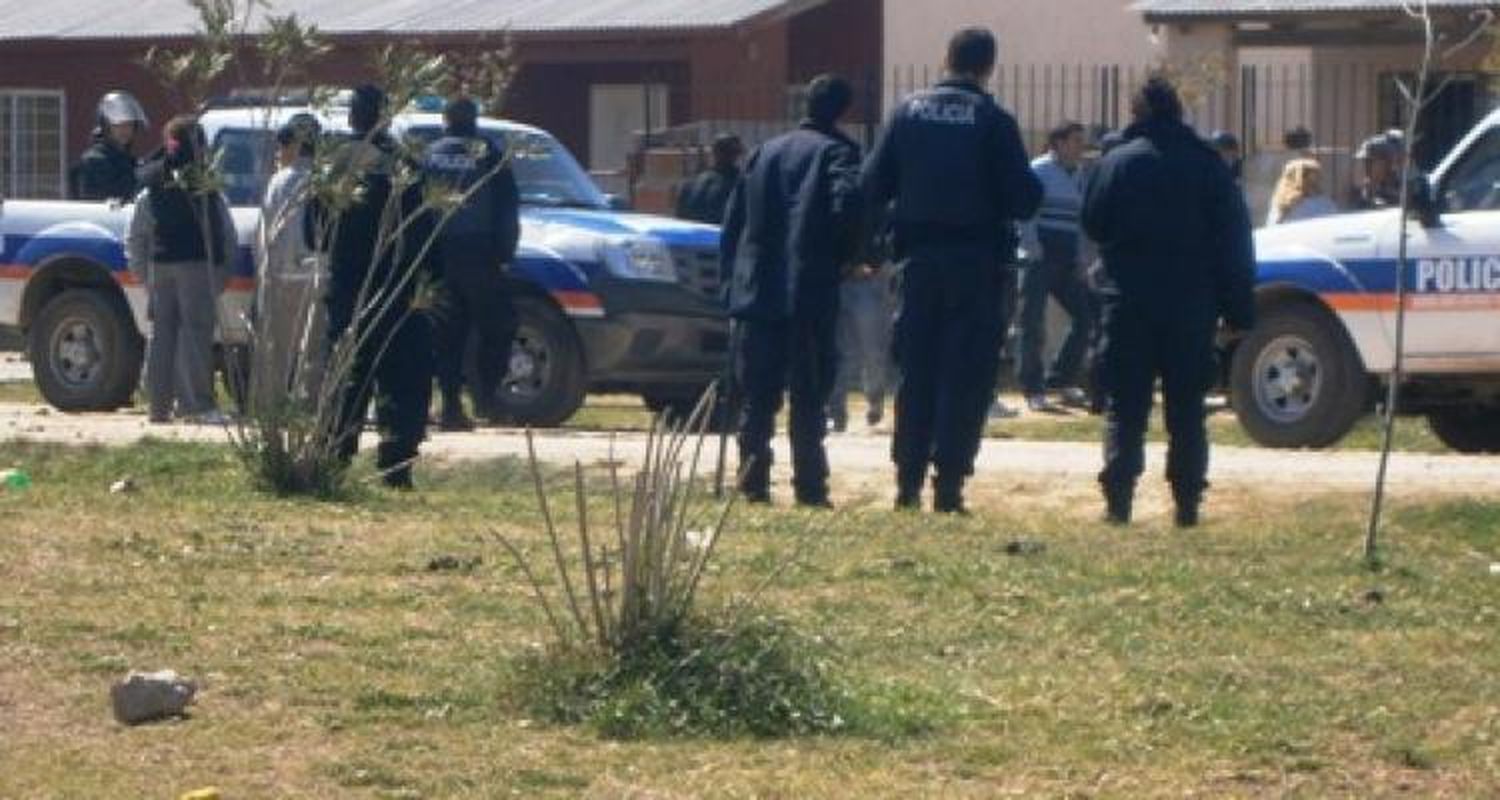 Operativo de Gendarmería, Policía y Grupo Gad en desalojo de vivienda usurpada