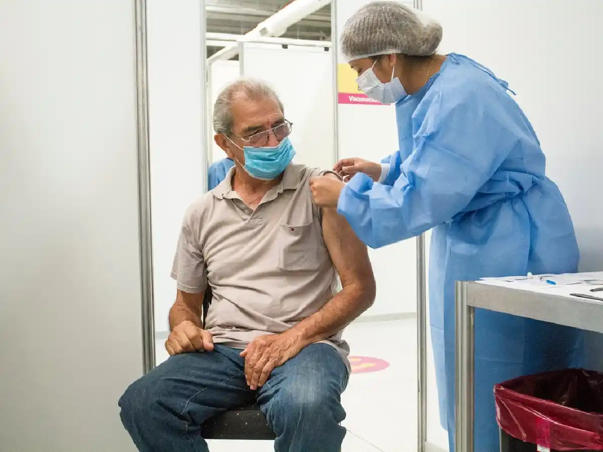 Adelantan la campaña de vacunación antigripal al 25 de marzo