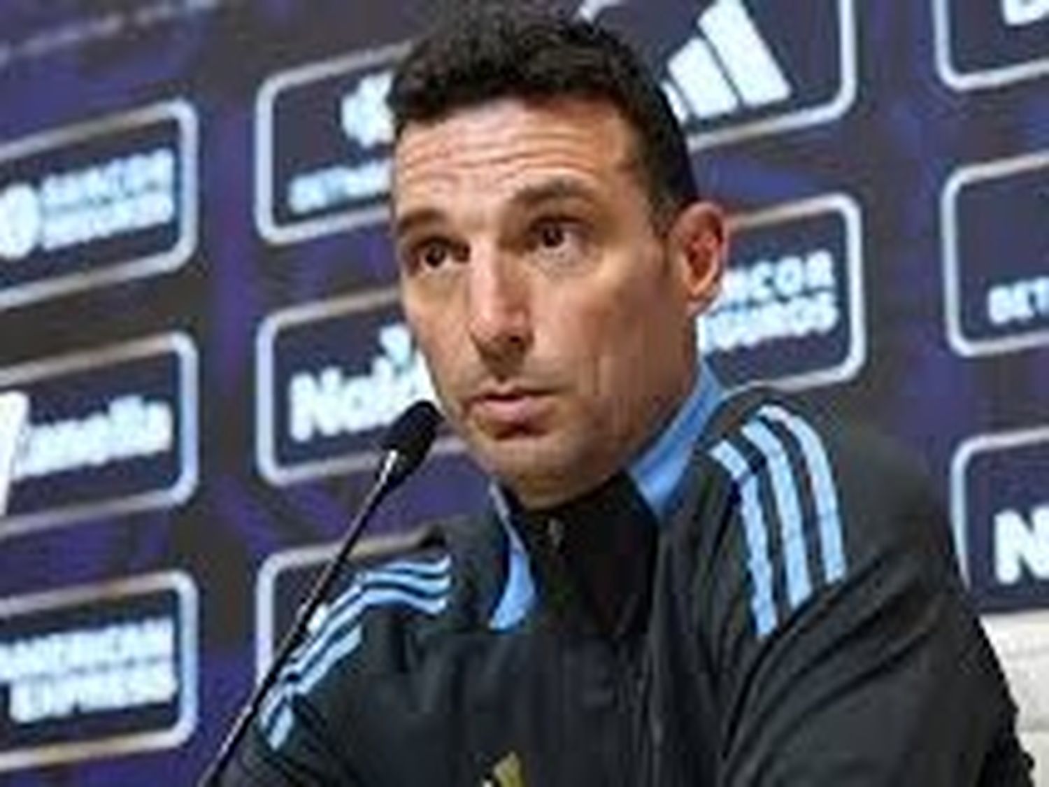 Scaloni: “Estuvimos cerca de convertir el segundo gol, pero Chile dominó en el segundo tiempo”