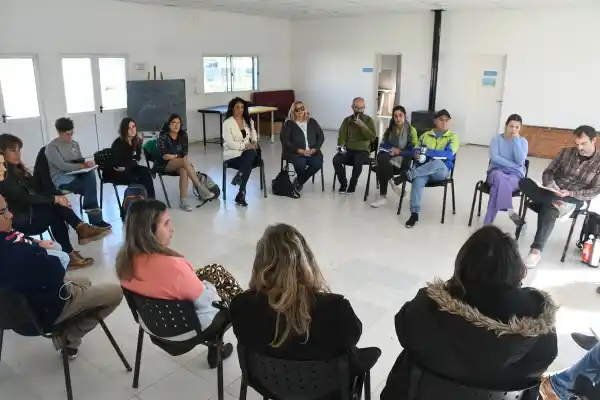 Reunión de diversos actores sociales y comunitarios de nuestra ciudad