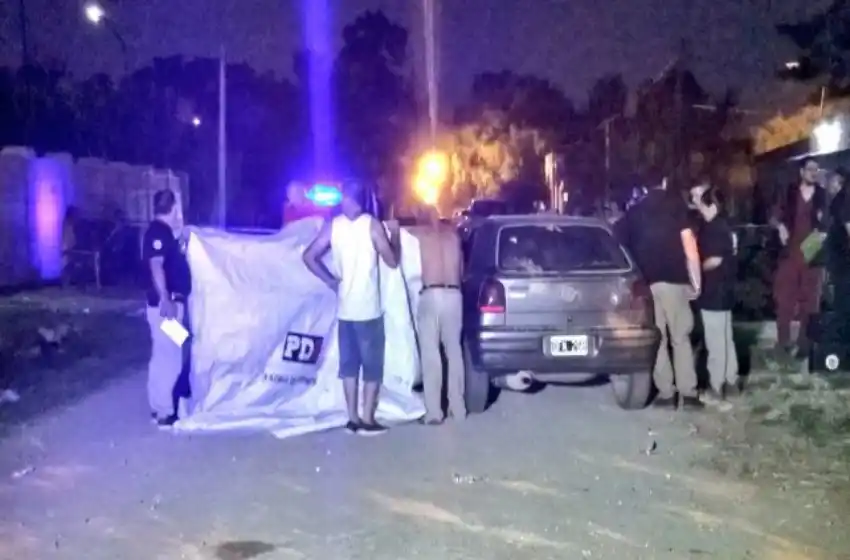 Identificaron el cuerpo hallado dentro de un auto con múltiples disparos