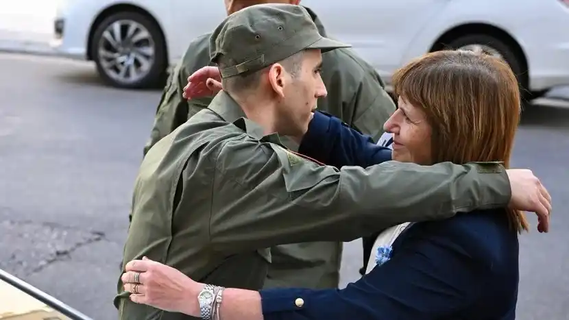 Bullrich con Nahuel Gallo