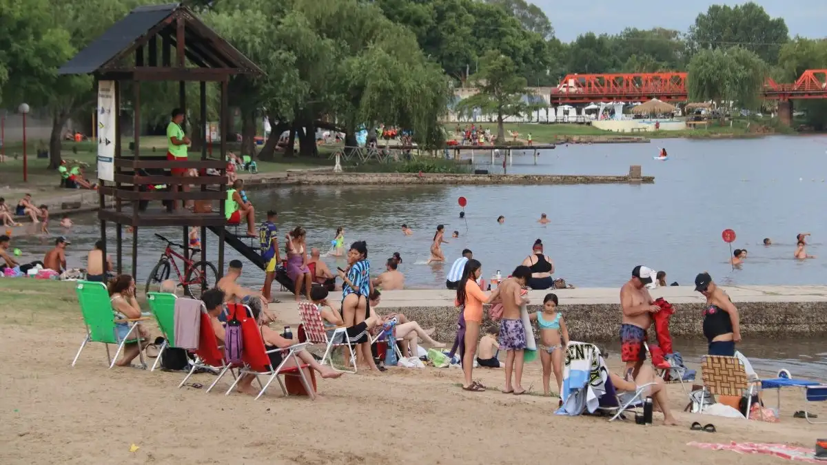 Desde Turismo Municipal aseguraron que hubo "buen nivel de ocupación y playas colmadas" el primer finde de enero