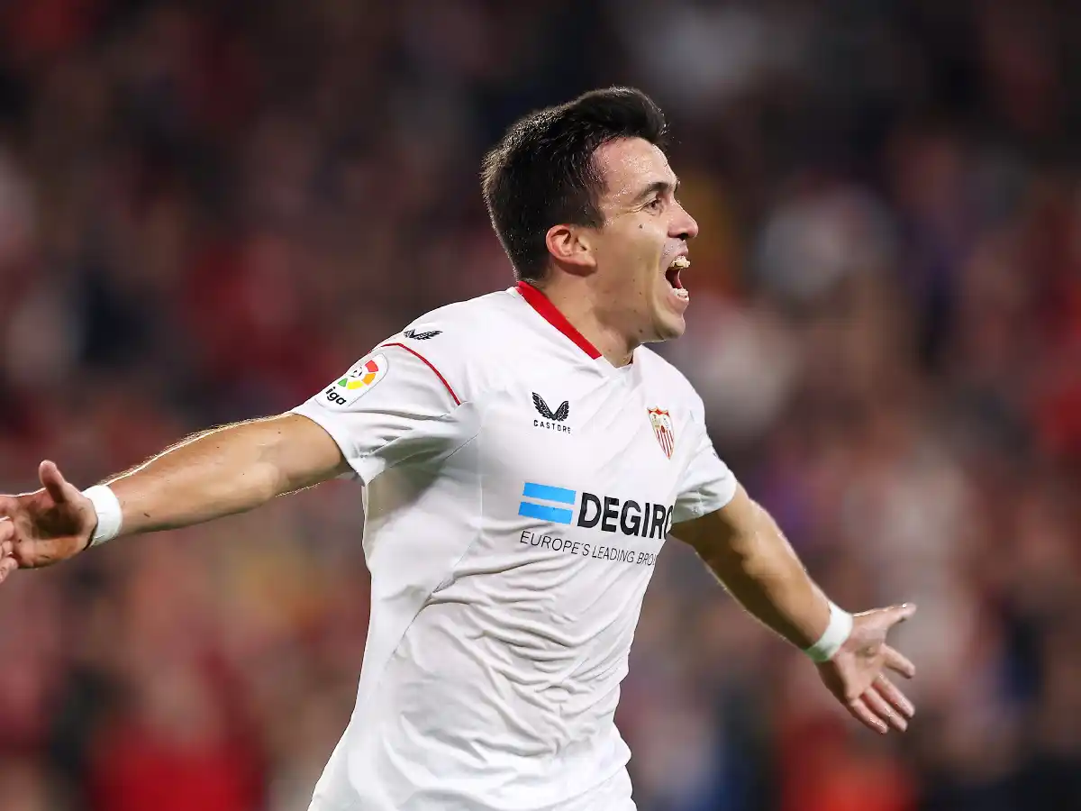 Acuña abrió el camino para el triunfo de Sevilla