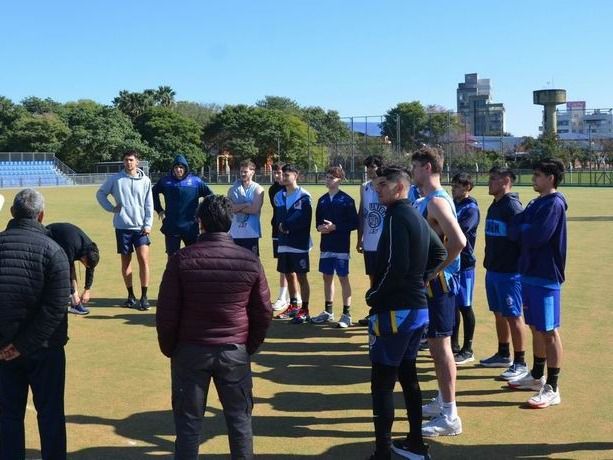 La Unión de Formosa definió
plantel y trabaja para el debut