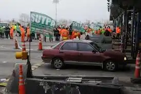Caos en la Autopista Buenos Aires- La Plata por paro de peajes