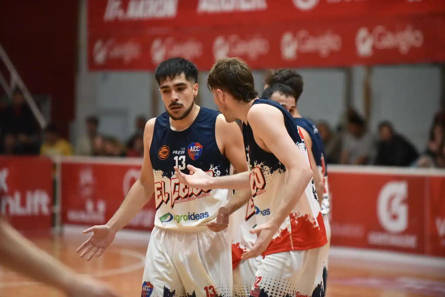 El Ceibo cayó ante Independiente de Oliva en el "Super 8".