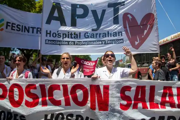 Paro total por 48 horas en el Hospital Garrahan: exigen recomposición salarial