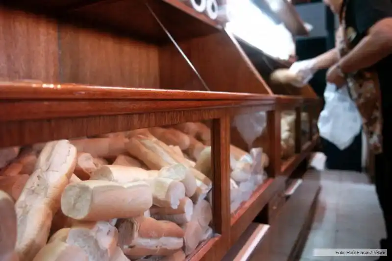 Pan a 10 pesos: Aún no se consigue en la mayoría de las panaderías del interior