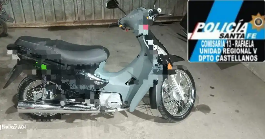 Dejó la moto estacionada en la galería y se la robaron, pero fue recuperada poco después