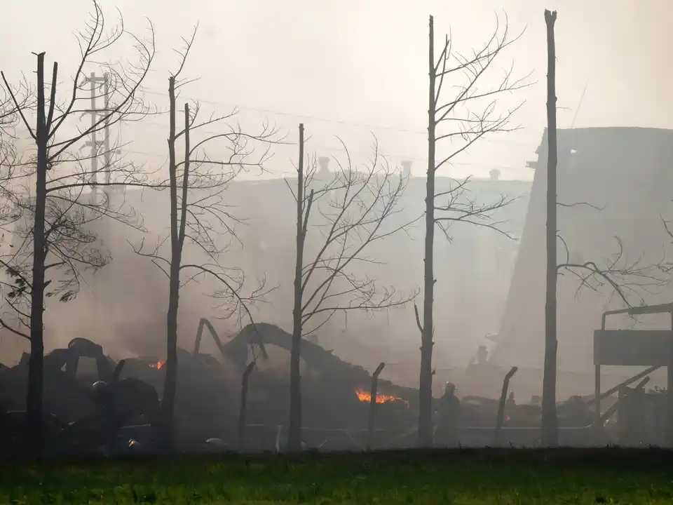 Explosión en el Polígono Industrial Spegazzini, en Ezeiza. (Foto: Agencia NA, Mariano Sánchez)