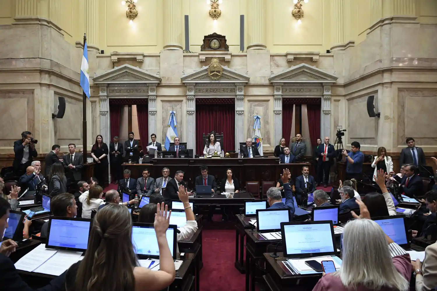 El Senado aprobó los cambios a Ley de Glaciares y la sanción quedará en manos de Diputados