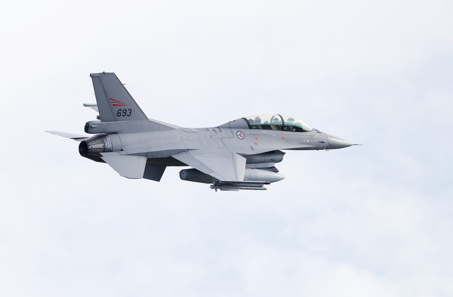 Norway will also train Ukrainian pilots on the F-16