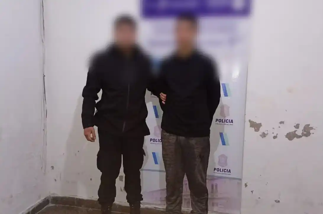 Tras el ataque, el sospechoso se dio a la fuga, aunque fue localizado minutos después en las inmediaciones.