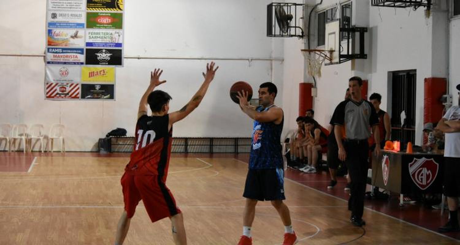 Torneo Local de 1ª: El duelo de líderes fue de Náutico y manda en soledad